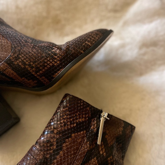 Zara Woman Python Boots - Picture 6 of 10